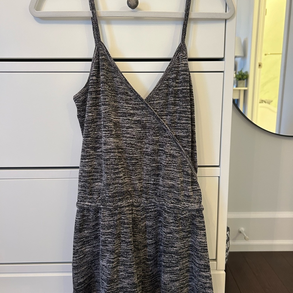 Women's Gray Sleeveless Romper - Picture 3 of 3